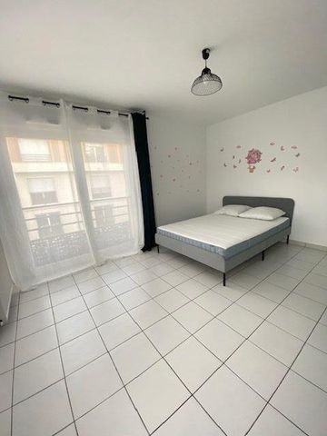 Location Appartement 1 pièce Meublé 30m² POMPONNE 77400 - Photo 2