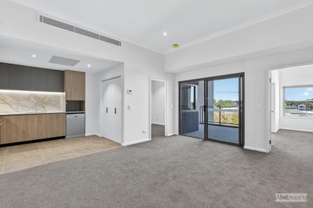 Modern 2x2 Apartment in the heart of Subiaco - Photo 3