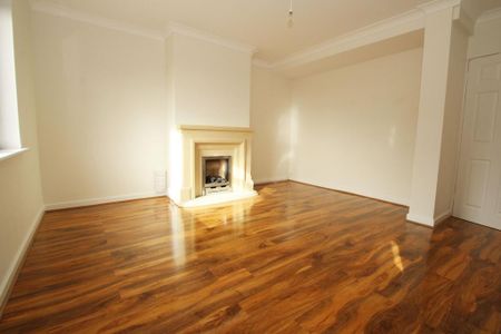 4 bedroom terraced house to rent - Photo 2