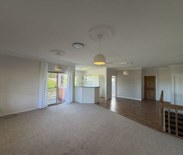 Family Comfort Meets Coastal Lifestyle - Photo 3