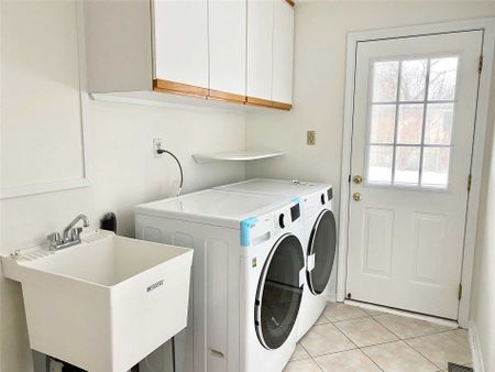 For Lease - 1268 CLEAVER Drive, Oakville, Ontario - Photo 3