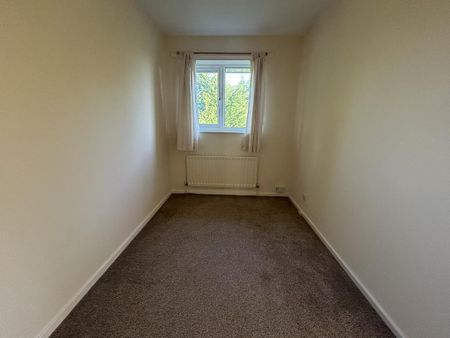 2 bedroom semi-detached house to rent - Photo 2