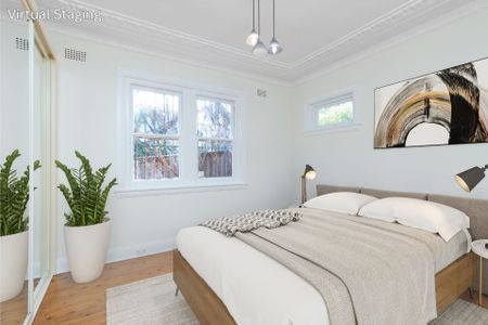 Character two bedroom in convenient location - Photo 2