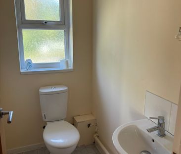 WALNUT TREE, MILTON KEYNES - 1 BEDROOM - Photo 1