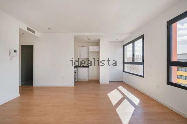 Alquiler de piso en Calle Pilar Lorengar, 16 - Photo 1