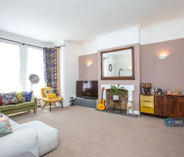 4 bedroom terraced house to rent - Photo 5