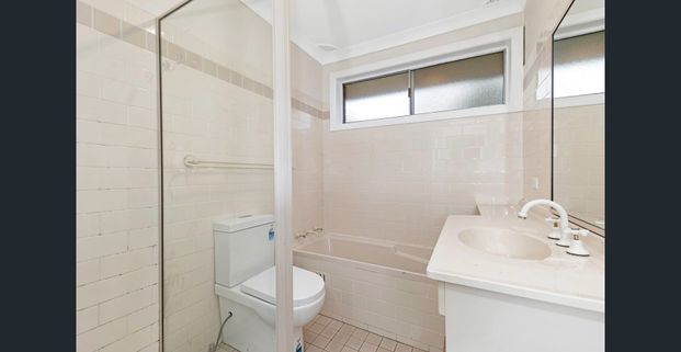 10 Bowman Avenue, Castle Hill, NSW 2154 - Photo 1