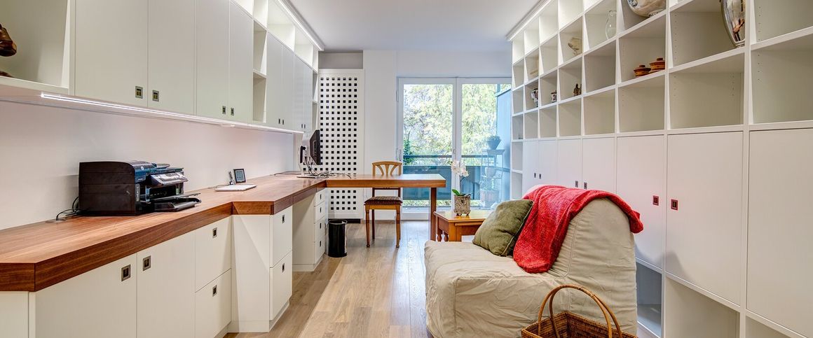 High-quality furnished 5-room apartment in Herzogpark - Foto 1