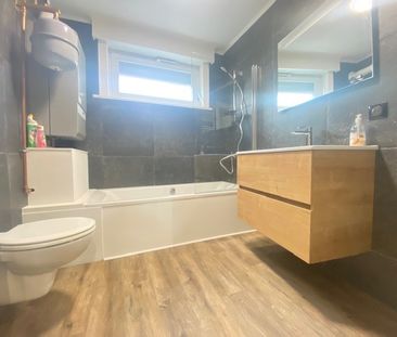 Geluwe - Volledig gerenoveerd appartement met garage - Foto 5