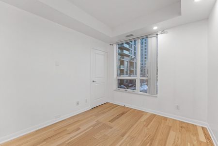 For Lease - 205 Sherway Gardens Road Unit# 212, Toronto, Ontario - Photo 5