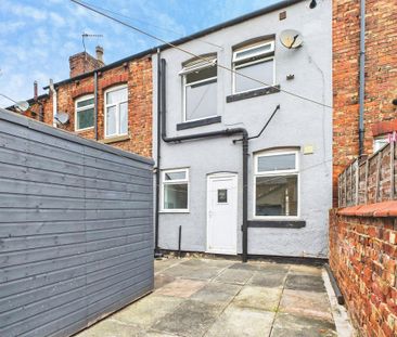 2 bedroom terraced house to rent - Photo 3