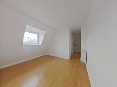 STUDIO A LOUER - PARIS 11EME ARRONDISSEMENT Sainte-Marguerite 9 - 21.76 m - 847 € - Photo 2