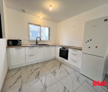 Location Maison 4 pièces 79m² CHATEAUBOURG 35220 - Photo 4