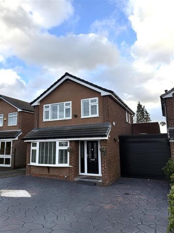 3 bedroom detached house to rent - Photo 3