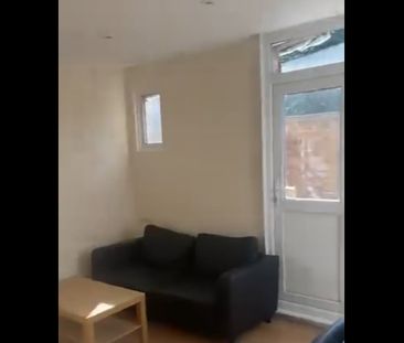 Room in a Shared Flat, Algernon Road, NW4 - Photo 6