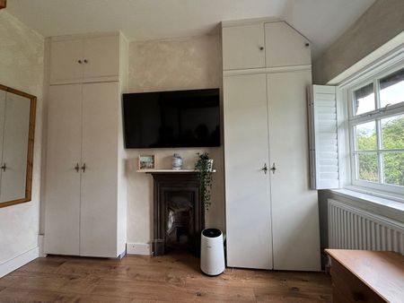 2 Bed Terraced House, Hampstead Garden Suburb, NW11 - Photo 2