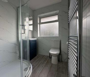 Fetcham, Leatherhead, KT22 - Photo 1