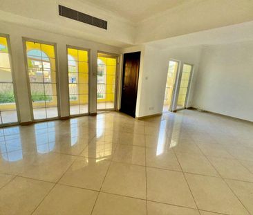 Unfurnished | Well Maintained | Near To Gate - Photo 3