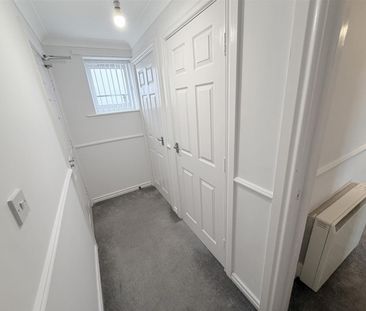 Navigation Point,Middleton Road, Hartlepool - Photo 3