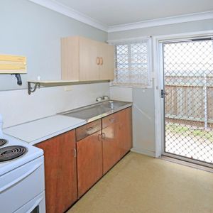 Low Maintenance Studio Apartment - Photo 2