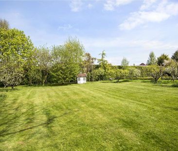 Situated in an idyllic setting, set back from the road with a high ... - Photo 6