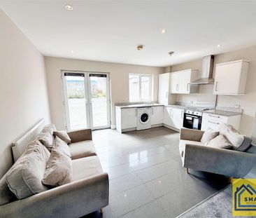 27 Bridge Street, Comber, BT23 5AT - Photo 2