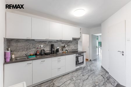 Pronájem bytu 3+1 v osobním vlastnictví 91 m², Praha 5 - Radotín - Photo 5