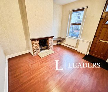 2 bedroom house to rent Oxford Road, Newcastle, Staffordshire, ST5 - Photo 6