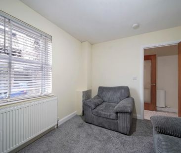 44b Fountain Hill, Derry, BT47 2BP - Photo 1