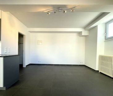 Appartement 2.5 pièces à CHF 1140.-/mois charges comprises - Photo 4