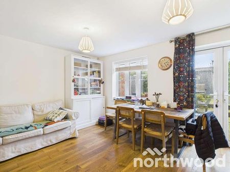 Lodge Close, Singleton, Ashford, TN23 - Photo 3