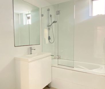 SPACIOUS 2 BEDROOM APARTMENT FOR LEASE - Photo 5