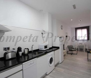 Apartment in Nerja, Andalucia , Costa del Sol - Photo 4