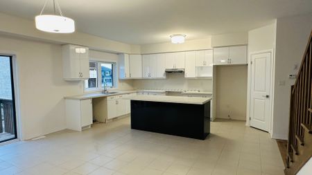 For Lease - 3773 Sunbank Crescent, Severn, Ontario - Photo 3