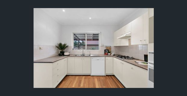 Perfect Coastal Lifestyle Two Bedroom Unit - Photo 1