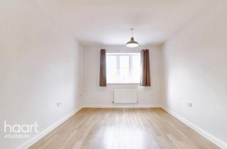 2 bedroom maisonette to rent - Photo 2