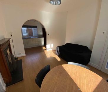 29 Rathcoole Street, Belfast, BT9 7GA - Photo 3