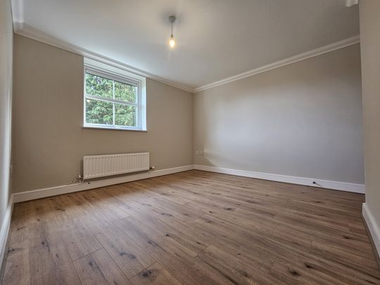 Birmingham Road, Birmingham, Great Barr - Photo 1