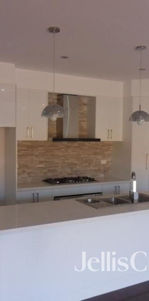 50 Angus Avenue, Altona North VIC 3025 - Townhouse For Rent | Domain - Photo 2