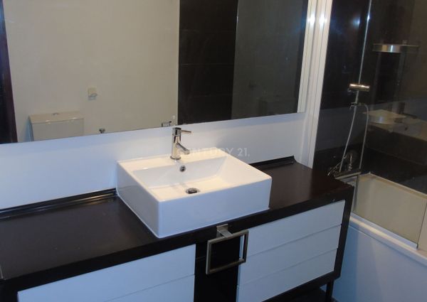 Apartamento T2 Totalmente Mobilado Cozinha Equipada Quinta do Marquês/ Oeiras