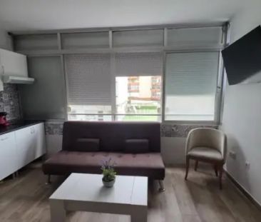 Estudio en alquiler en Calle de Eduardo Aguilera Romero - Photo 1