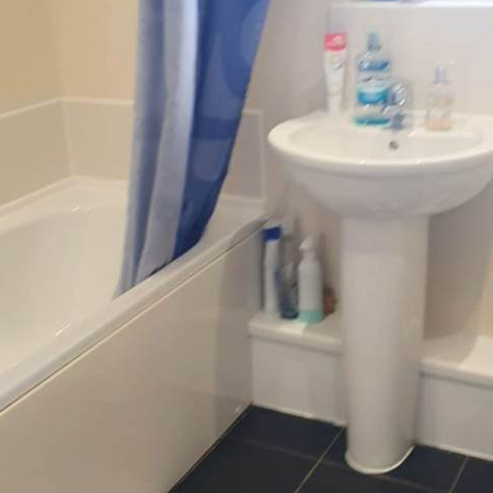 1 bedroom in a house share to rent - Photo 4