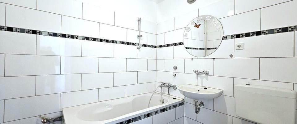 2,5-Zimmer-Wohnung mit Balkon und Fernwärme – Hoch hinaus über Duisburg! - Foto 1