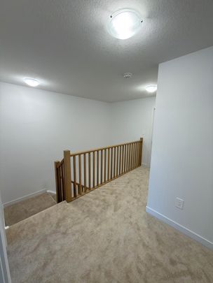 For Lease - 22 OAK FOREST Common, Cambridge, Ontario - Photo 1