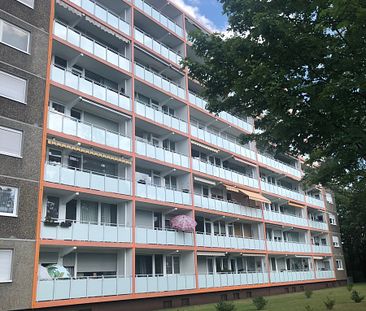 SANKT AUGUSTIN, moderne, helle 3 Zi. Wohnung, Einbauküche, Diele, Bad, großer Balkon, ca. 80 m² Wfl. - Photo 6