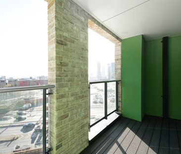 Williamsburg Plaza, London, E14 9NW - Photo 4