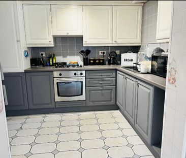 3 bedroom detached to rent Warsash - Photo 3