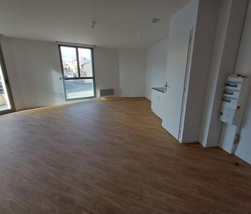 location Appartement T3 DE 83.71m² À LANNEMEZAN - Photo 1