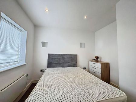 2 bedroom penthouse to rent - Photo 5