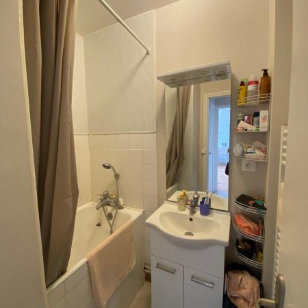 Location Appartement 1 pièce 30m² ROMANS SUR ISERE 26100 - Photo 4